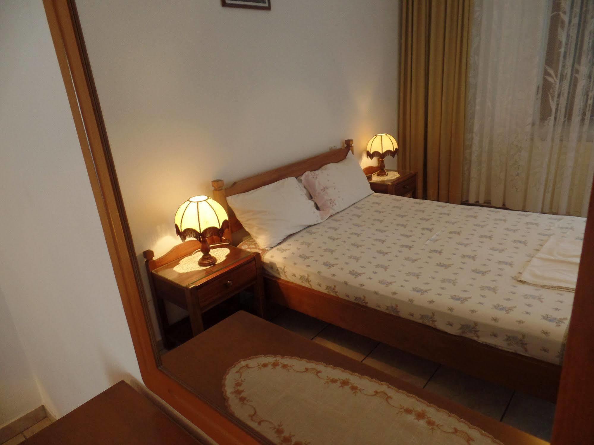Antique The Hotel Olympiaki Akti Exterior photo